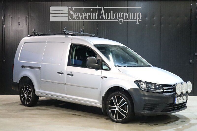 Silver Begagnad 2018 VW Caddy Maxi Minibuss | 144 900 kr (Bra pris) - Bild 1/4