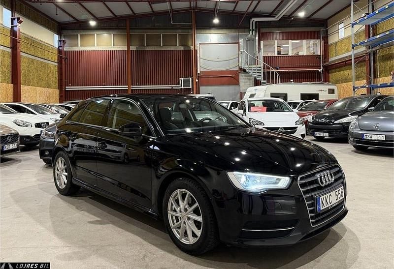 Svart Begagnad 2014 Audi A3 Attraction | 95 700 kr (Marknadspris) - Bild 1/4