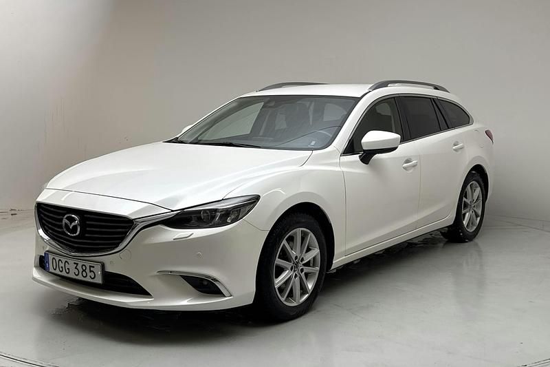 Vit Begagnad 2017 Mazda 6 Vision Kombi | 124 900 kr (Superpris) - Bild 1/4
