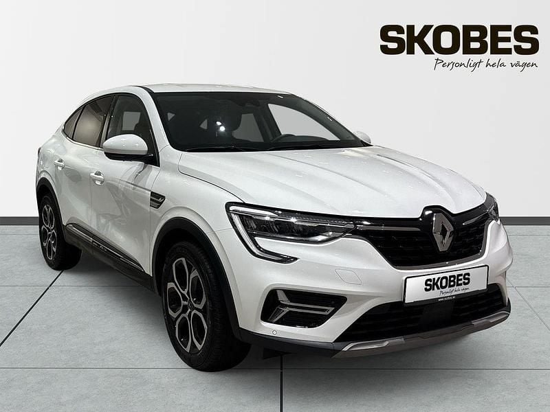 Vit Begagnad 2023 Renault Arkana Techno SUV | 269 900 kr (Dyr) - Bild 1/3