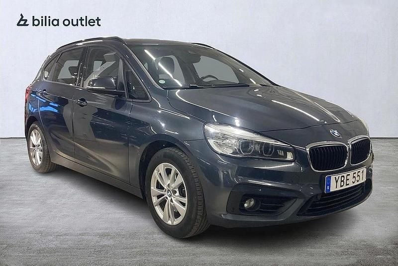 Begagnad BMW 218 Active Tourer Advantage 150 HK (110 kW) 2015 Grå Minibuss