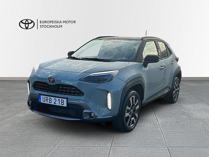 Grön Ny 2025 Toyota Yaris Cross Style SUV | 334 900 kr (Marknadspris) - Bild 1/4