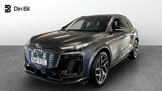 Begagnad Audi Q6 e-tron S-Line 285 kW (388 HK) 2024 Grå SUV