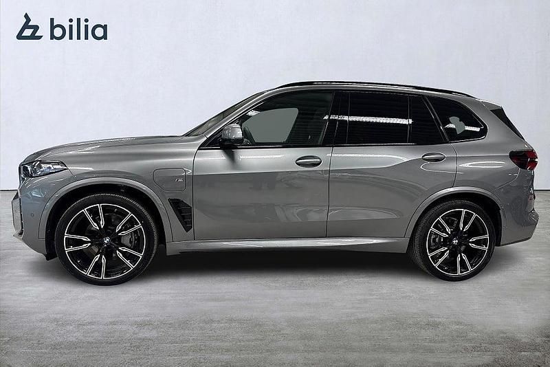 Begagnad BMW X5 Comfort Edition 2026 Grå SUV