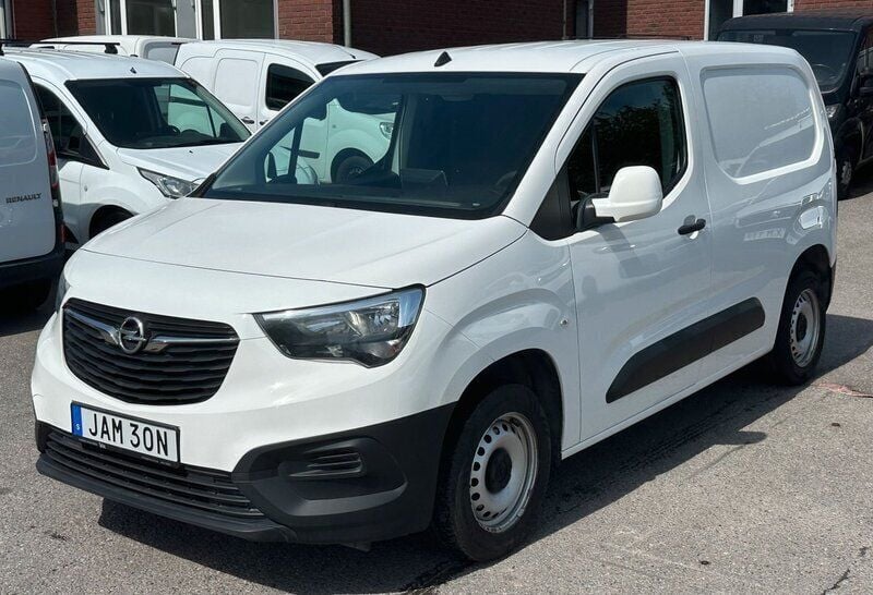 Vit Begagnad 2019 Opel Combo Minibuss | 89 000 kr (Superpris) - Bild 1/4