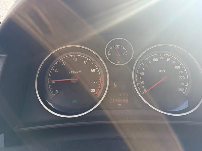 Begagnad Opel Astra 105 HK (77 kW) 2005