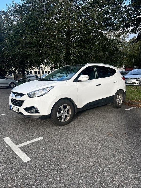 Vit Begagnad 2012 Hyundai ix35 SUV | 90 000 kr (Bra pris) - Bild 1/4