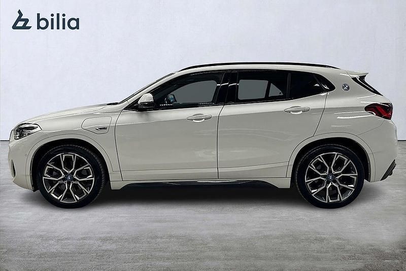 Begagnad BMW X2 Shadowline 125 HK (91 kW) 2021 Vit SUV