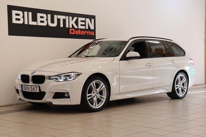 Vit Begagnad 2016 BMW 320 M Sport Kombi | 184 500 kr (Marknadspris) - Bild 1/4