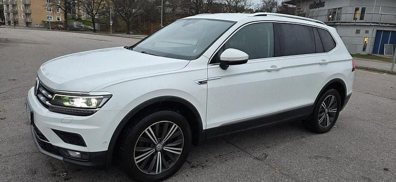 Begagnad 2018 VW Tiguan Allspace GT SUV | 299 999 kr (Bra pris) - Bild 1/4