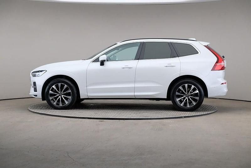 Begagnad Volvo XC60 Core 197 HK (144 kW) 2022 Crystal white (premium metallic) SUV