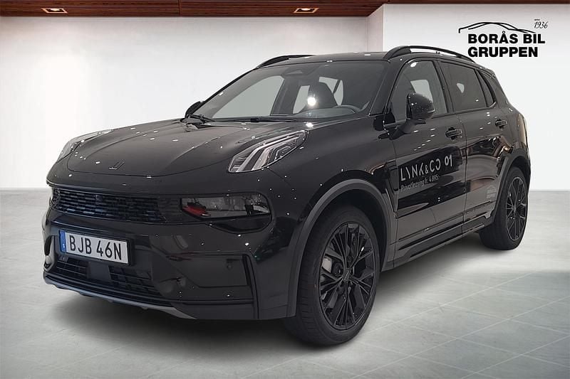 Ny Lynk & Co 01 283 HK (208 kW) 2025 Svart SUV
