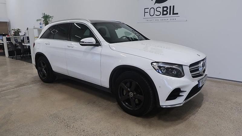 Begagnad Mercedes GLC250 AMG line 204 HK (150 kW) 2015 Vit SUV