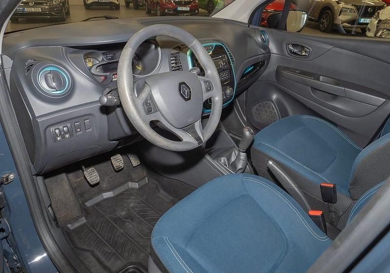 Begagnad Renault Captur 90 HK (66 kW) 2016 Blå SUV