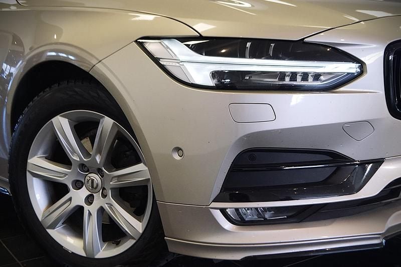 Begagnad Volvo S90 192 HK (141 kW) 2017 Ljusbrun Sedan