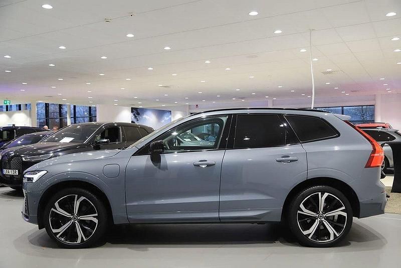 Begagnad Volvo XC60 Ultimate 355 HK (261 kW) 2022 Grå SUV