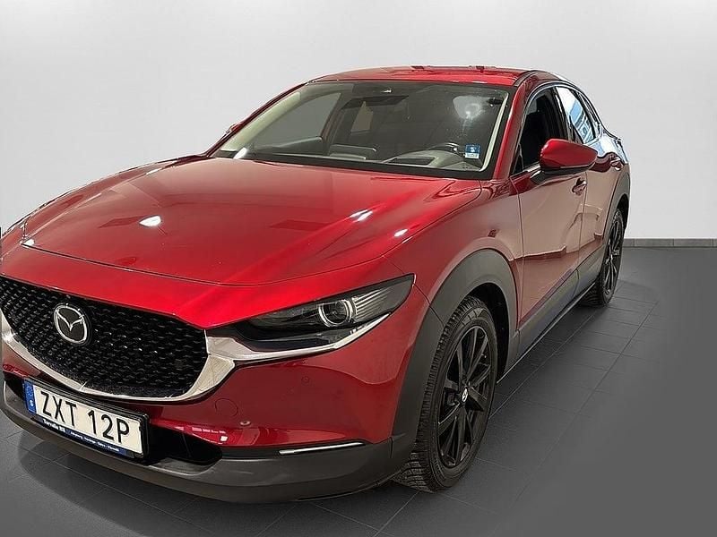 Röd Begagnad 2019 Mazda CX-30 Cosmo SUV | 244 900 kr (Marknadspris) - Bild 1/4