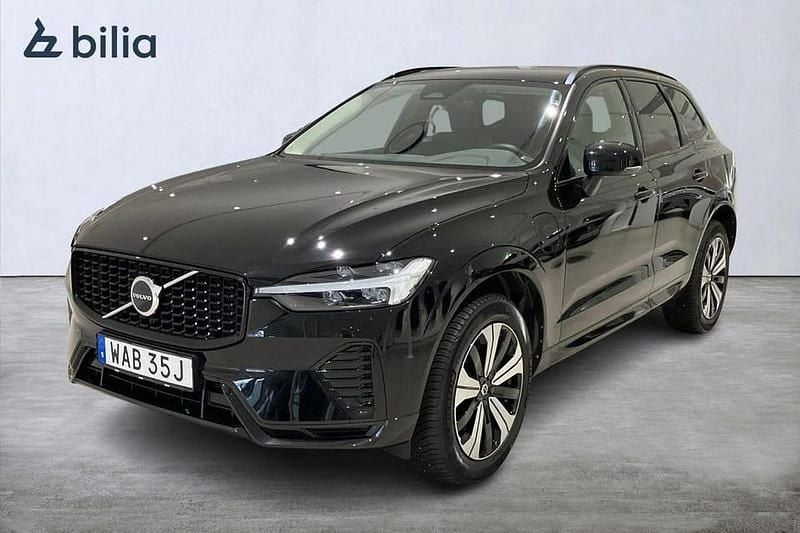 Svart Begagnad 2023 Volvo XC60 Plus SUV | 469 900 kr (Marknadspris) - Bild 1/3