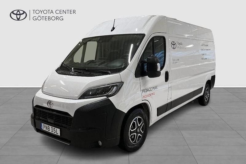 Vit Begagnad 2024 Toyota Proace Comfort Minibuss | 519 900 kr - Bild 1/4