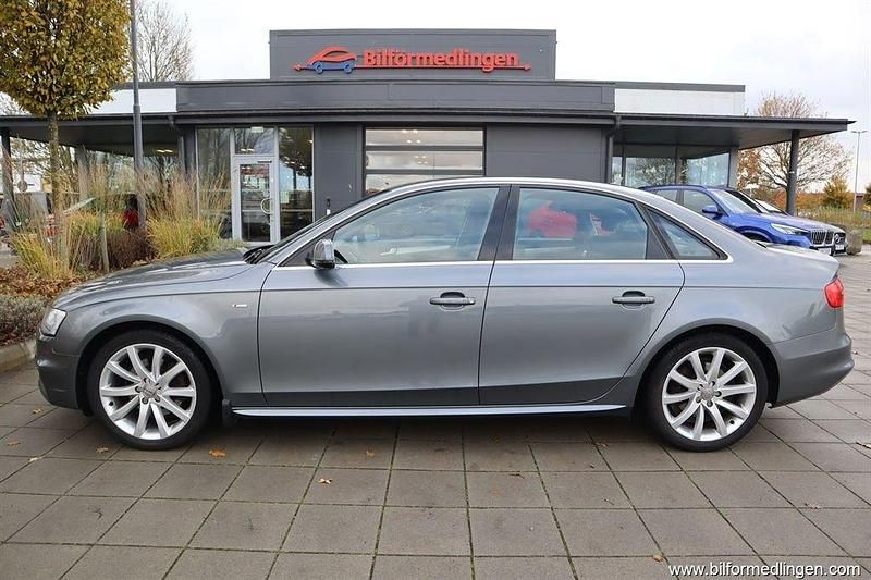 Grå samma som bilen Begagnad 2015 Audi A4 S-Line Sedan | 139 900 kr (Dyr) - Bild 1/4