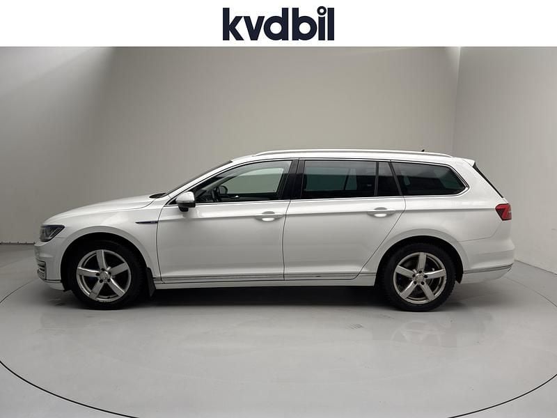 Begagnad VW Passat GTE 2016 Vit Kombi