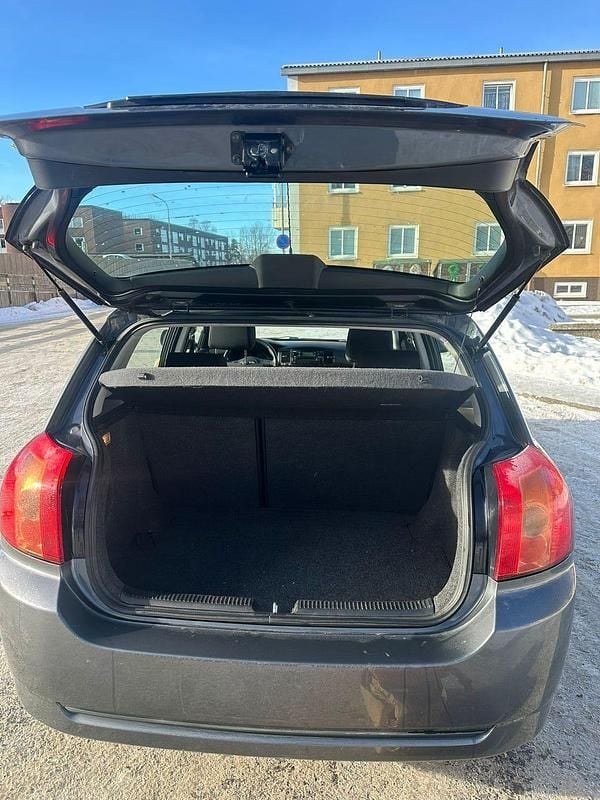 Begagnad Toyota Corolla 110 HK (80 kW) 2007