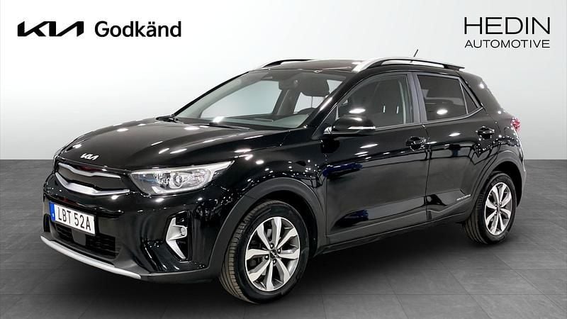 Svart Begagnad 2022 Kia Stonic Advance SUV | 199 900 kr (Marknadspris) - Bild 1/4