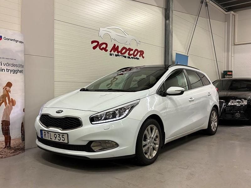 Begagnad Kia Ceed Sportswagon Comfort 128 HK (94 kW) 2014 Vit Kombi