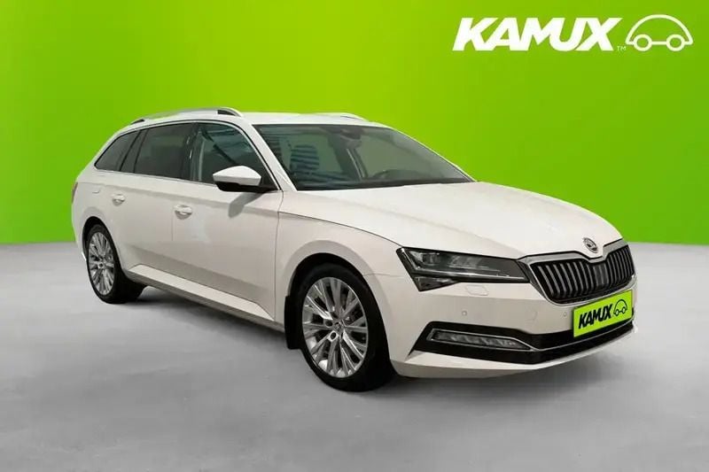 Vit Begagnad 2020 Skoda Superb Business Line Kombi | 249 800 kr (Marknadspris) - Bild 1/4