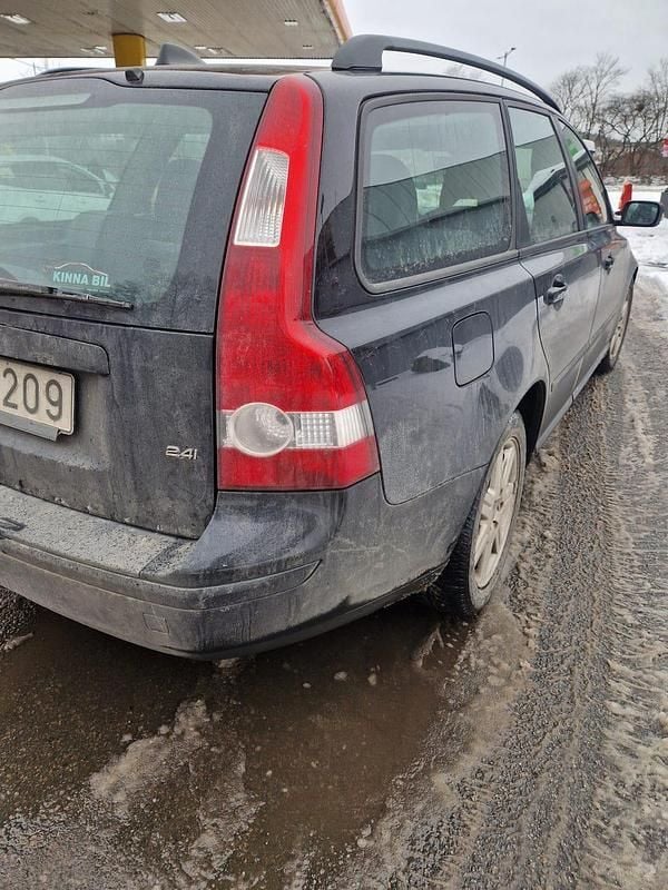 Begagnad Volvo V50 170 HK (125 kW) 2005 Kombi