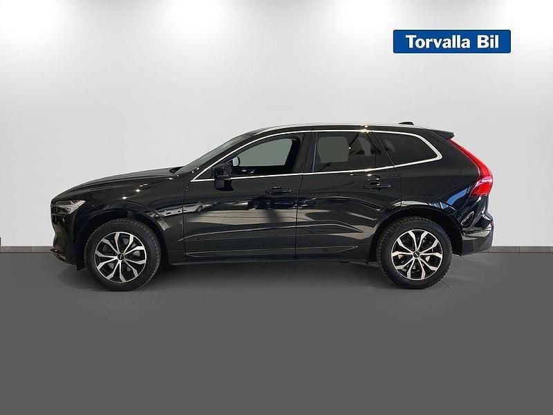 Begagnad Volvo XC60 Momentum 197 HK (144 kW) 2021 Svart SUV