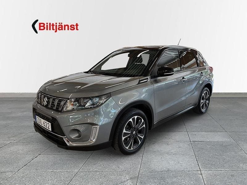 Mörkgrå (grå) Begagnad 2018 Suzuki Vitara SUV | 195 000 kr (Marknadspris) - Bild 1/4