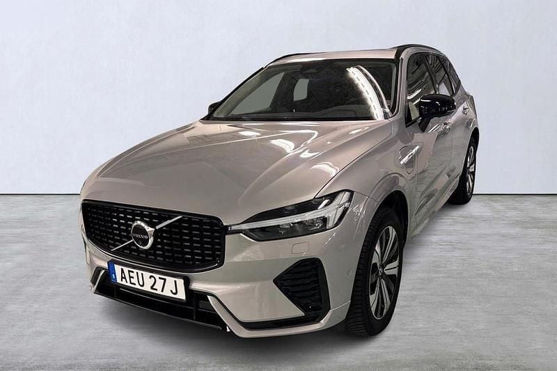 Silver Begagnad 2023 Volvo XC60 Plus SUV | 509 900 kr (Lite dyr) - Bild 1/4