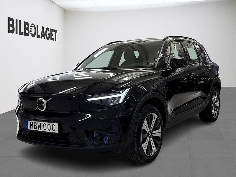 Svart Begagnad 2022 Volvo XC40 Core SUV | 359 800 kr - Bild 1/4
