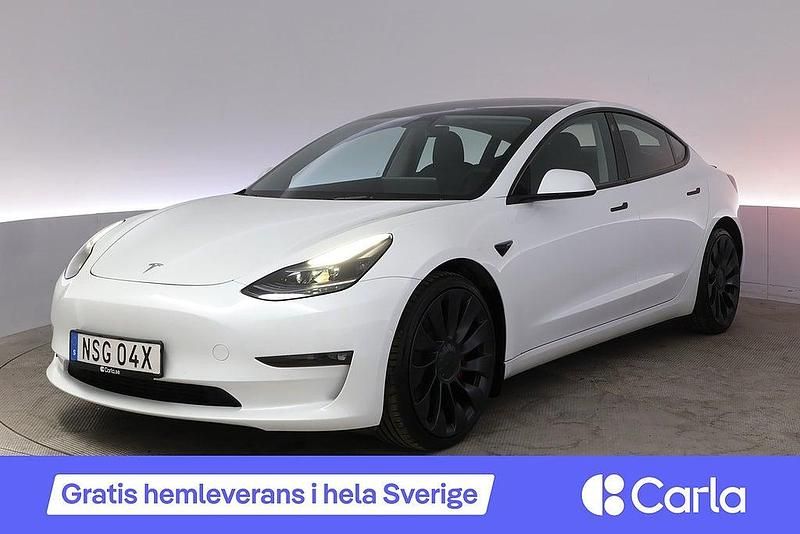 Vit Begagnad 2021 Tesla Model 3 Performance Sedan | 302 900 kr (Marknadspris) - Bild 1/4