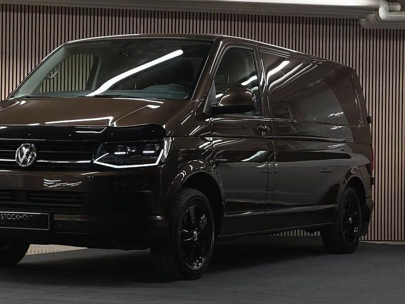 Begagnad VW T6 150 HK (110 kW) 2017 Brun (cheastnut brown metallic) Van