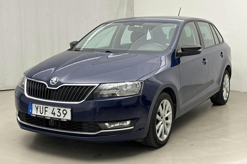 Blå Begagnad 2018 Skoda Rapid Style | 94 800 kr (Marknadspris) - Bild 1/4