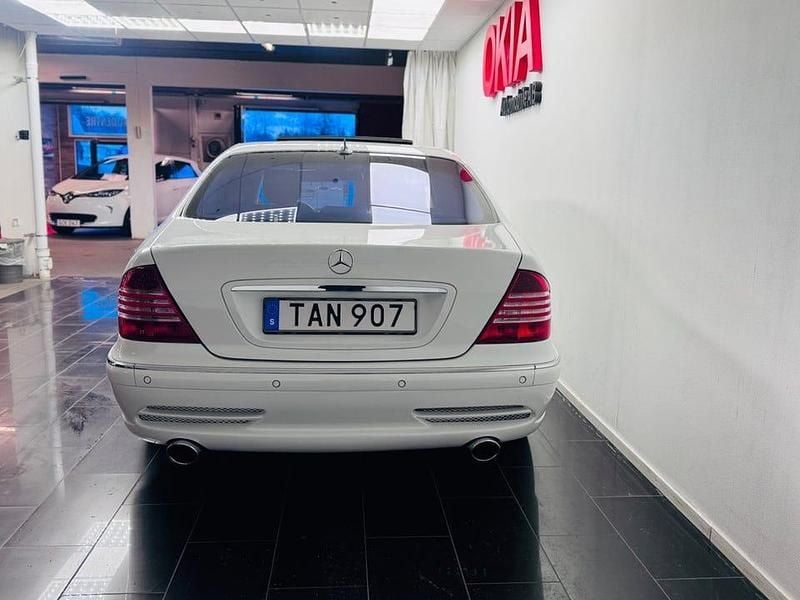 Begagnad Mercedes S600 367 HK (269 kW) 2002 Vit Sedan