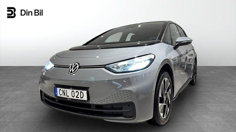 Grå Begagnad 2022 VW ID.3 Comfortline Halvkombi | 259 900 kr (Marknadspris) - Bild 1/4