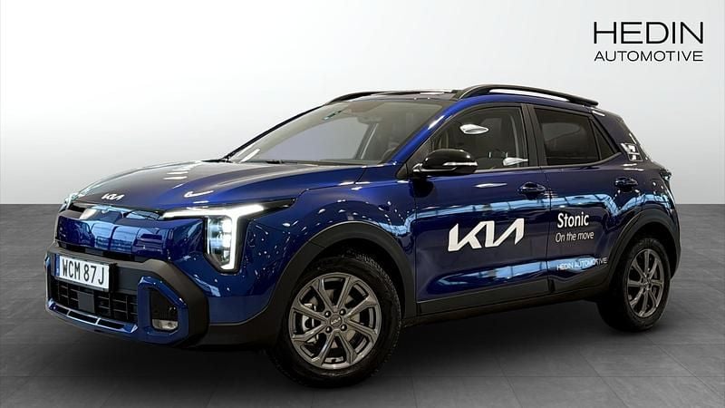 Svart Ny 2026 Kia Stonic GT-Line SUV | 329 900 kr (Bra pris) - Bild 1/4