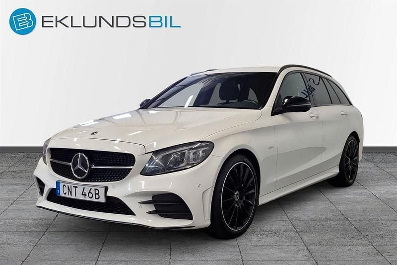 Vit Begagnad 2021 Mercedes C220 AMG line Kombi | 279 900 kr (Marknadspris) - Bild 1/4
