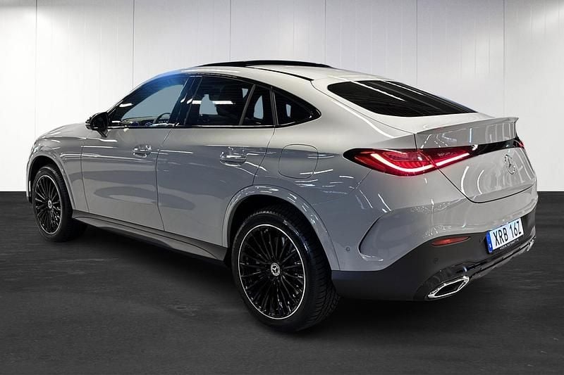 Begagnad Mercedes GLC300e Premium 333 HK (244 kW) 2025 Grå Sportkupé
