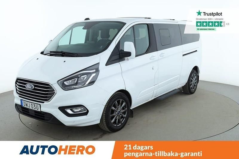 Vit Begagnad 2023 Ford Tourneo Custom Van | 424 000 kr (Marknadspris) - Bild 1/4
