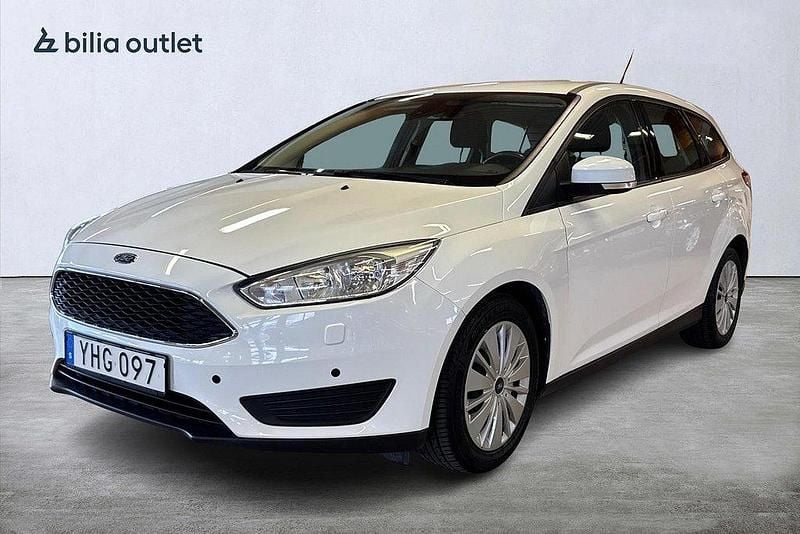 Vit Begagnad 2016 Ford Focus Kombi | 59 900 kr (Superpris) - Bild 1/4