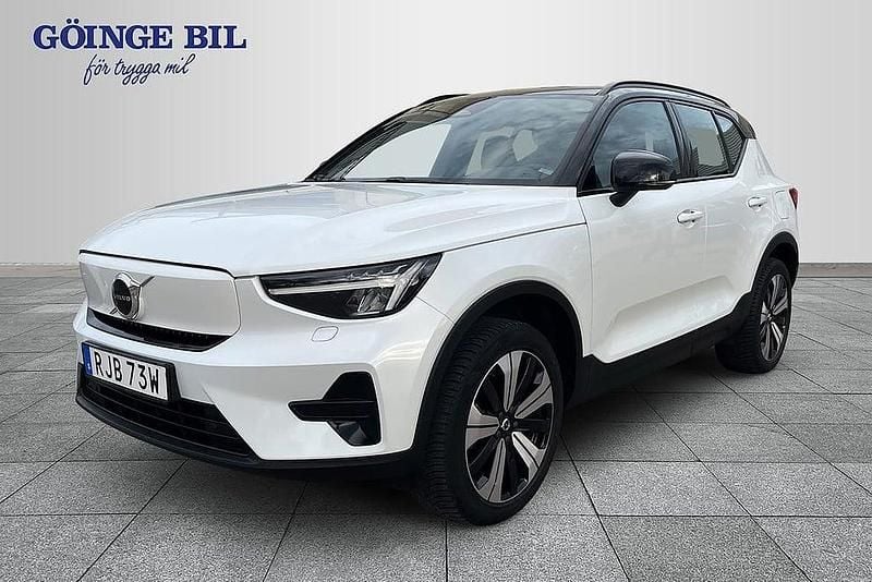 Vit Begagnad 2022 Volvo XC40 Core SUV | 309 000 kr - Bild 1/2