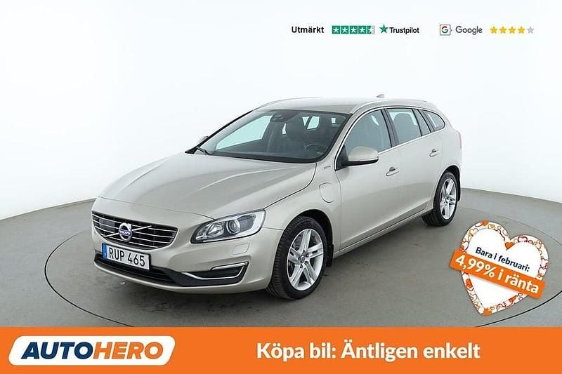 Ljusbrun Begagnad 2016 Volvo V60 Summum Kombi | 183 000 kr (Marknadspris) - Bild 1/4