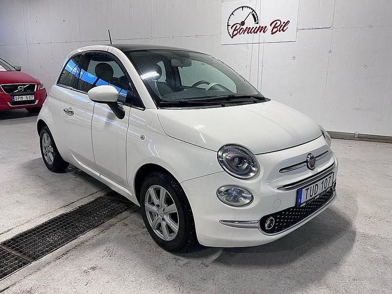 Vit Begagnad 2016 Fiat 500 Lounge Halvkombi | 69 000 kr (Marknadspris) - Bild 1/4
