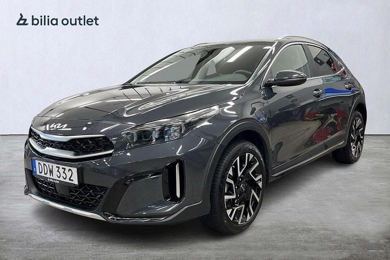 Grå Begagnad 2023 Kia XCeed SUV | 279 900 kr (Bra pris) - Bild 1/4