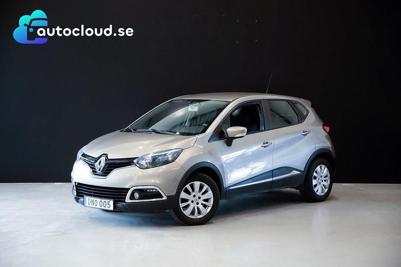 Ljusbrun Begagnad 2014 Renault Captur SUV | 119 800 kr (Marknadspris) - Bild 1/3