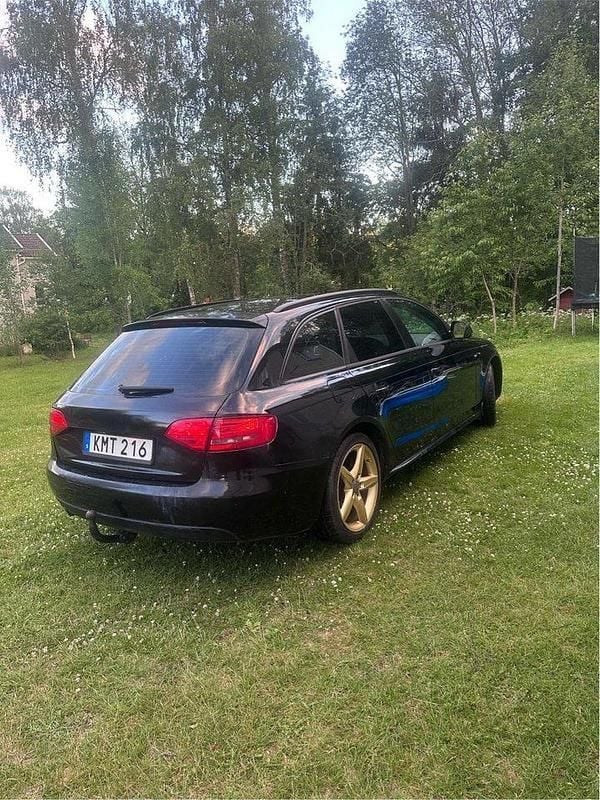 Vit Begagnad 2009 Audi A4 Kombi | 42 000 kr (Marknadspris) - Bild 1/4